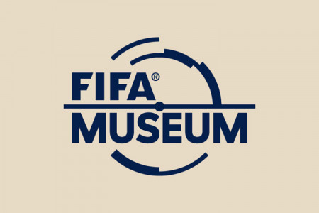 Beispiel einer FIFA Museum Regular-Schriftart